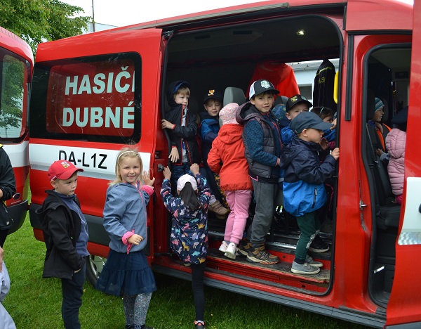 Když se školka mění v hasičskou stanici! Děti z MŠ Lipí zažily opravdový požární den