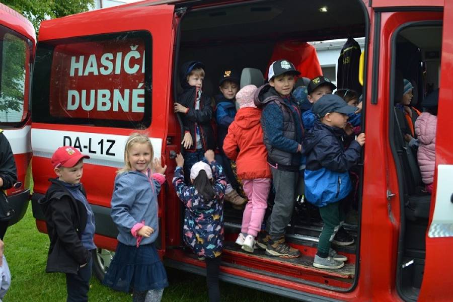 Když se školka mění v hasičskou stanici! Děti z MŠ Lipí zažily opravdový požární den