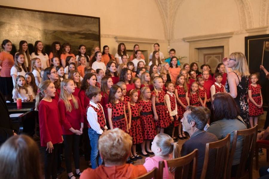 Rolničky zazpívaly na zámku Kratochvíle